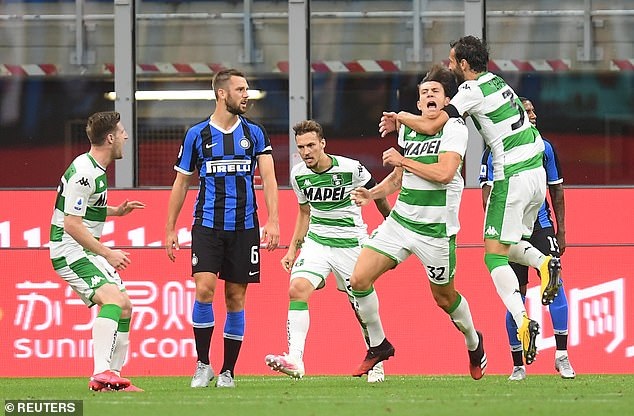 ماجناني يسجل هدف التعادل 3-3 لـ ساسولو ضد انتر - Magnani scores 3-3 goal for Sassuolo vs Inter milan